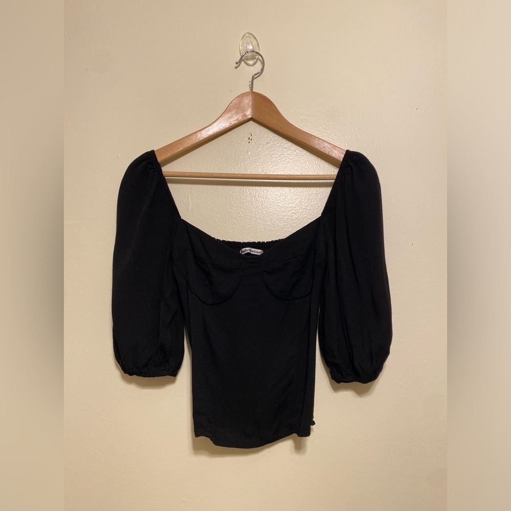 Reformation Black Square-Neck Puff Sleeve Top. Size 4